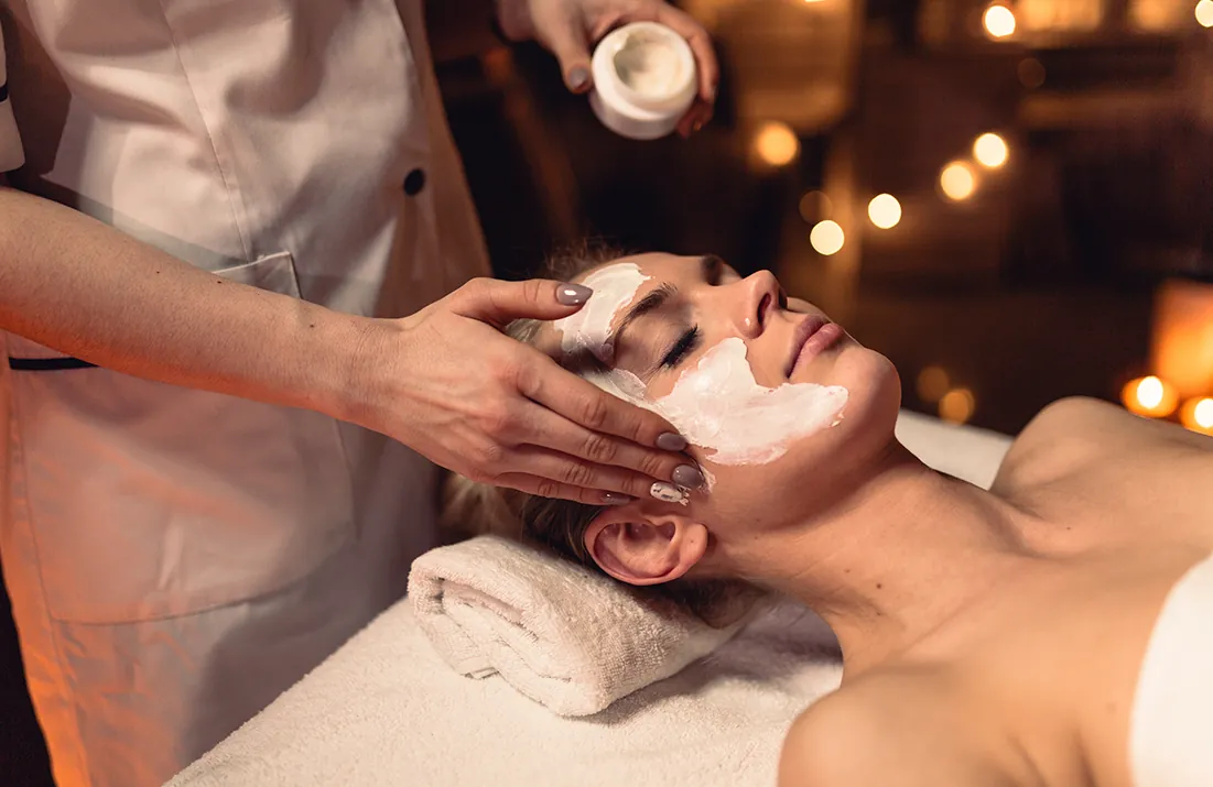 Día de Spa Eximia: facial, masaje y circuito de aguas